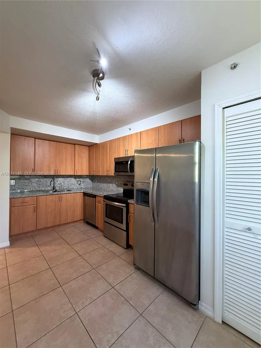 22731 SW 88th Pl #205 Cutler Bay, FL 33190