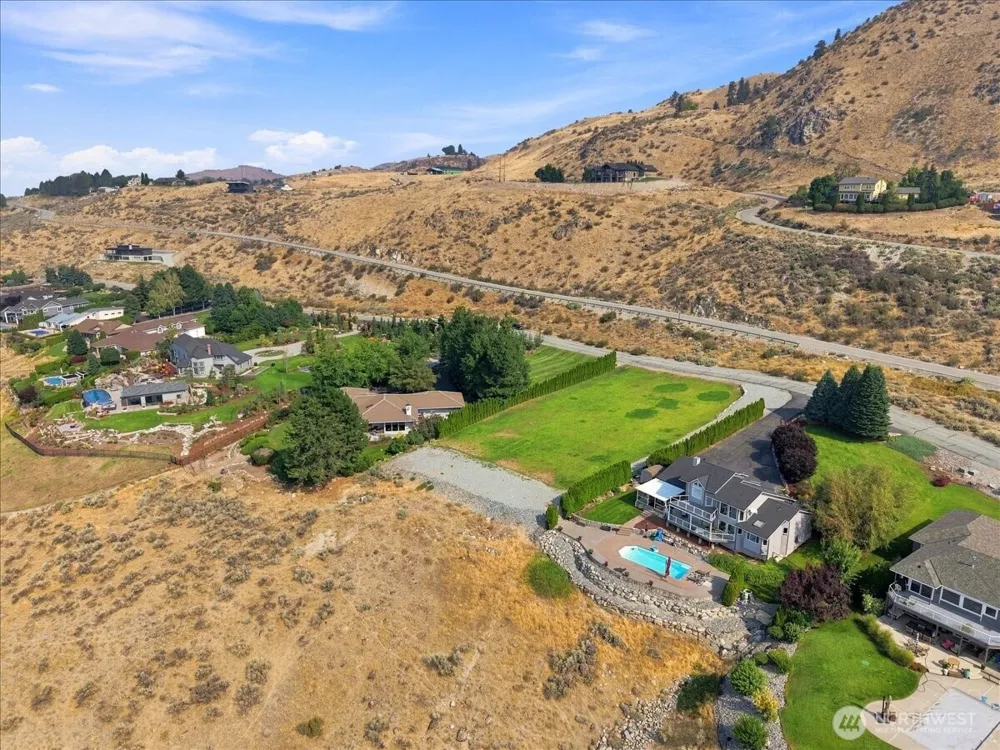 125 Highpoint Lane Chelan, WA 98816
