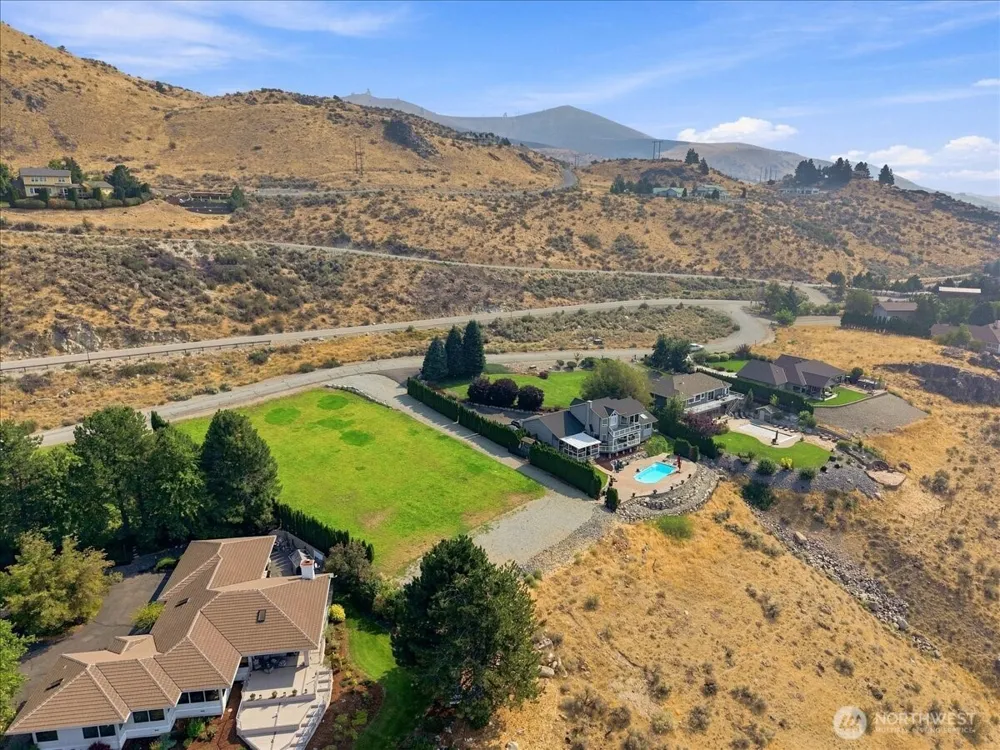 125 Highpoint Lane Chelan, WA 98816