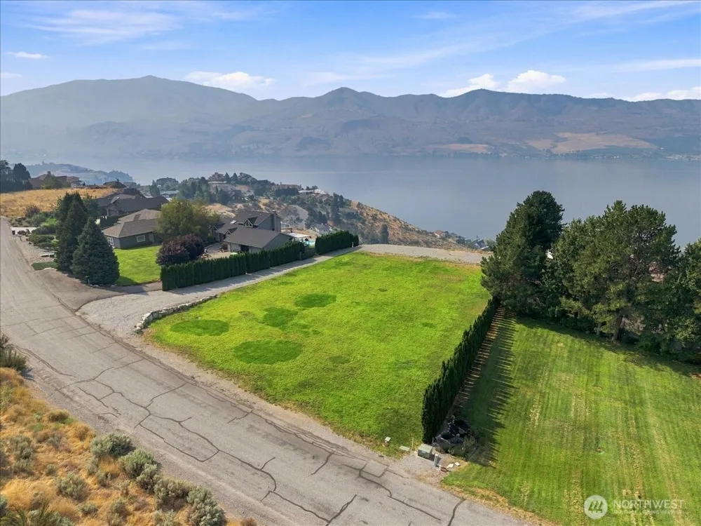 125 Highpoint Lane Chelan, WA 98816