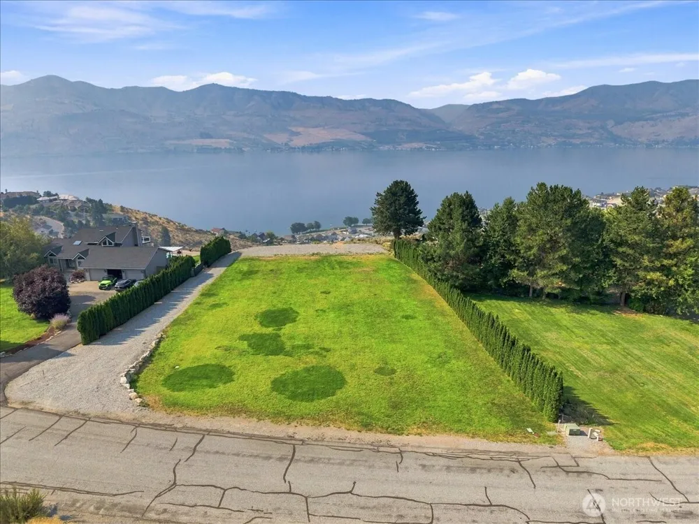 125 Highpoint Lane Chelan, WA 98816