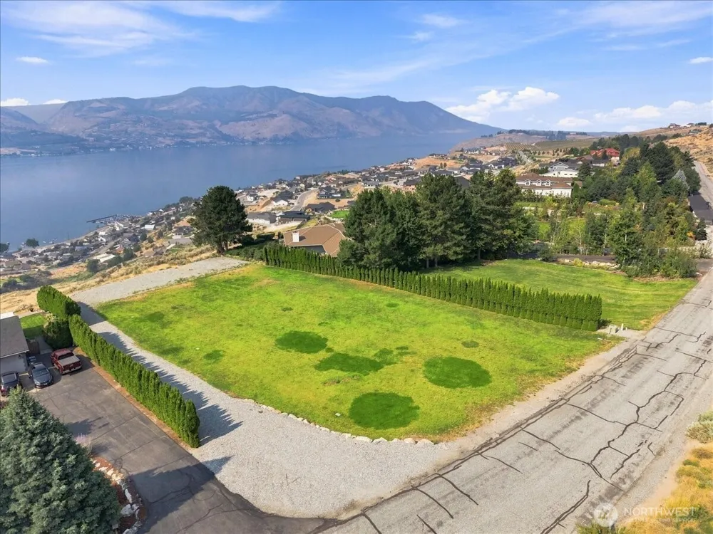 125 Highpoint Lane Chelan, WA 98816