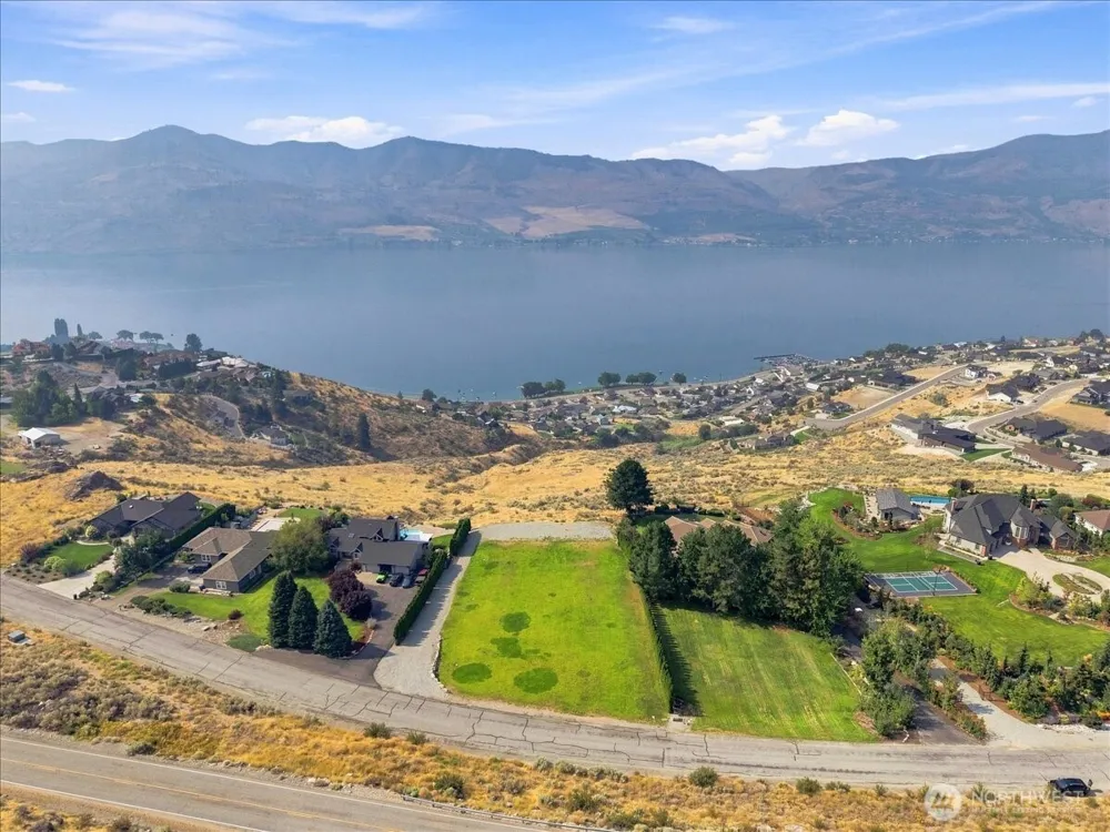 125 Highpoint Lane Chelan, WA 98816