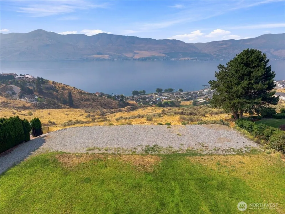 125 Highpoint Lane Chelan, WA 98816