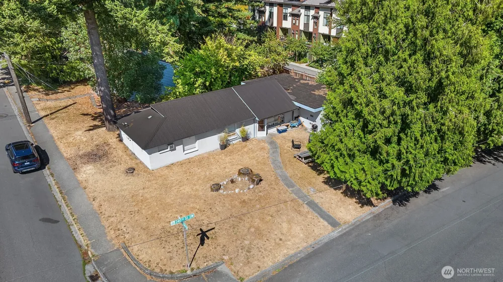 5507 240th Street SW Mountlake Terrace, WA 98043