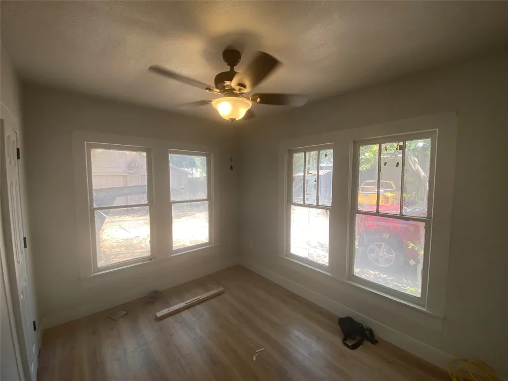 1042 W Tarleton Stephenville, TX 76401