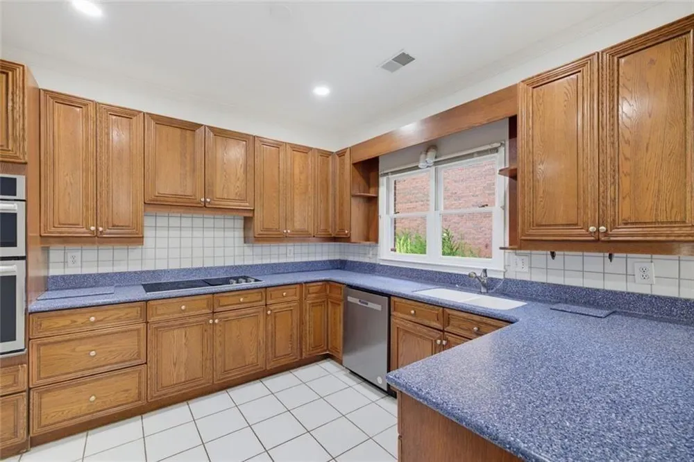6260 Forest Hills Drive Peachtree Corners, GA 30092