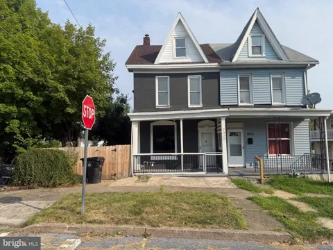 2000 FORSTER STREET