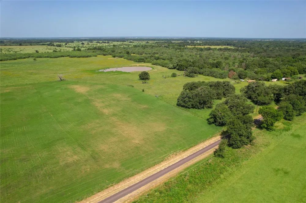 2 Cr 419 Bremond, TX 76629