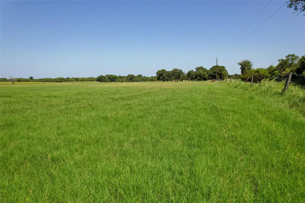 2 Cr 419 Bremond, TX 76629