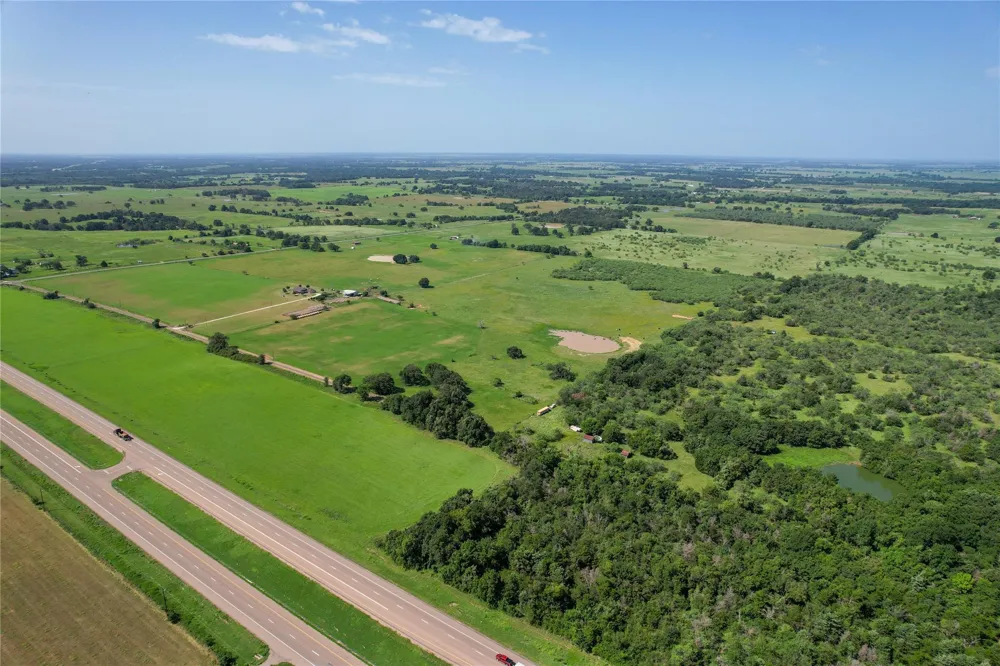 2 Cr 419 Bremond, TX 76629