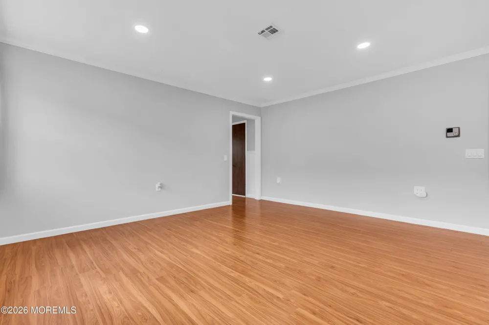 20 Camrose Street Toms River, NJ 08757