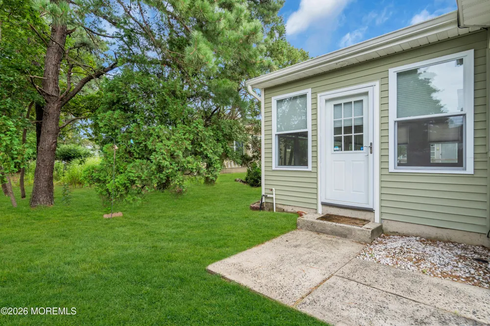 20 Camrose Street Toms River, NJ 08757