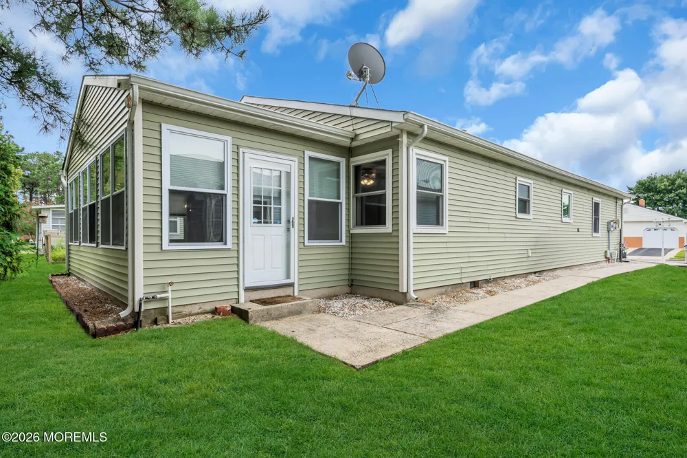 20 Camrose Street Toms River, NJ 08757
