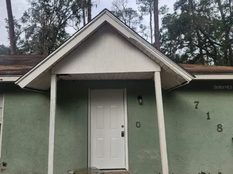 718 PINEVILLE LANE