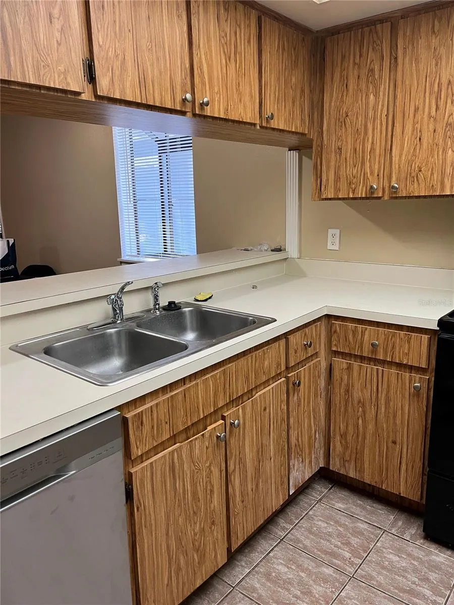 39650 US HIGHWAY 19 #576 Tarpon Springs, FL 34689