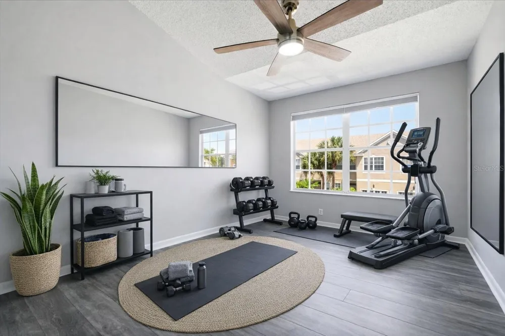752 VALLANCE WAY NE St Petersburg, FL 33716