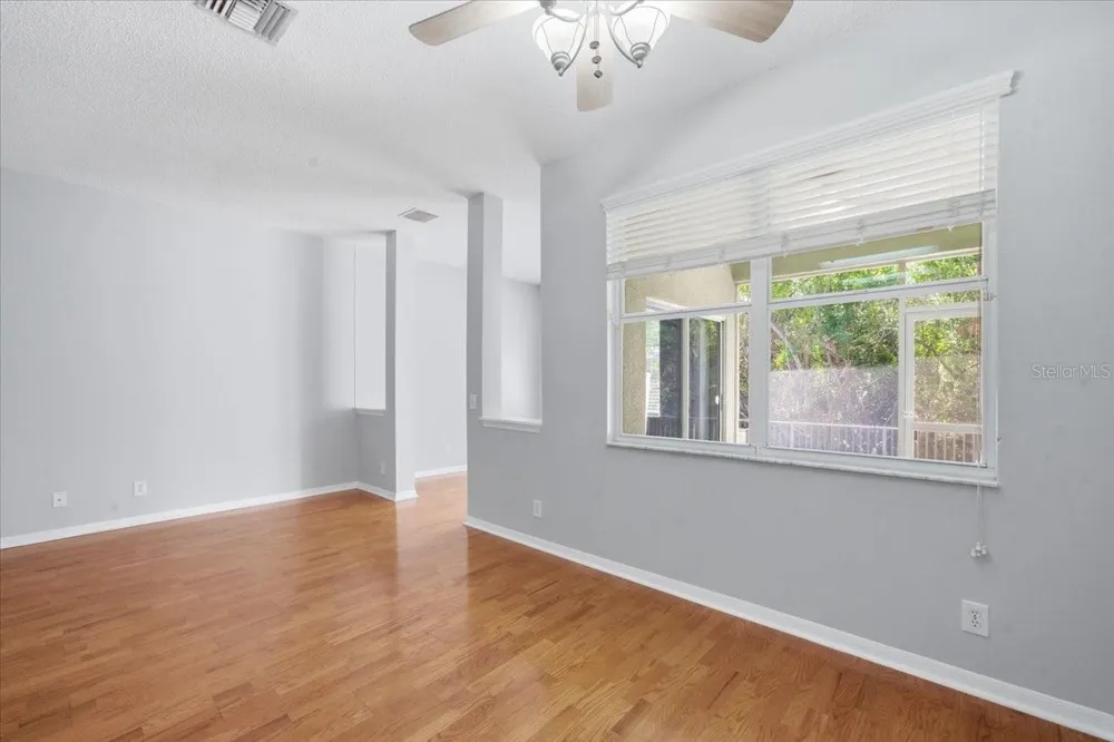 752 VALLANCE WAY NE St Petersburg, FL 33716