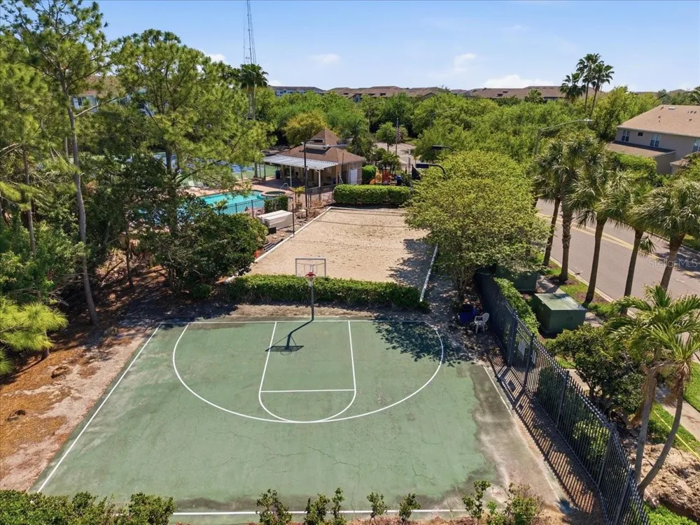 752 VALLANCE WAY NE St Petersburg, FL 33716