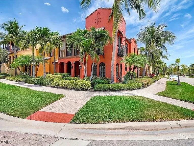 11220 PASEO GRANDE BOULEVARD #5204 Fort Myers, FL 33912