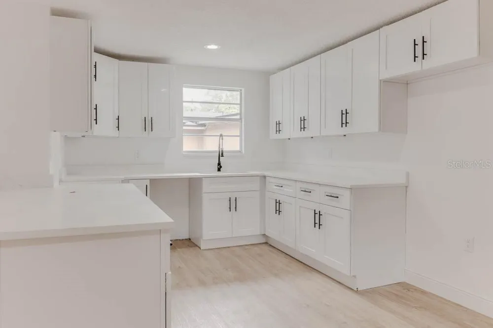 1255 PINE STREET Altamonte Springs, FL 32701