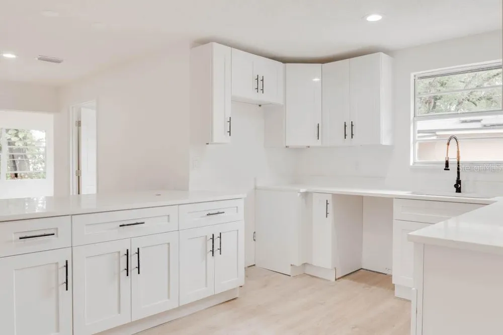 1255 PINE STREET Altamonte Springs, FL 32701