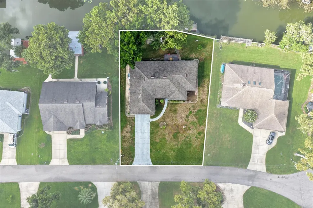 235 TEMPLE CIRCLE Eustis, FL 32726