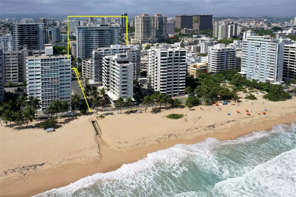 70 KINGS COURT #17C San Juan, PR 00911