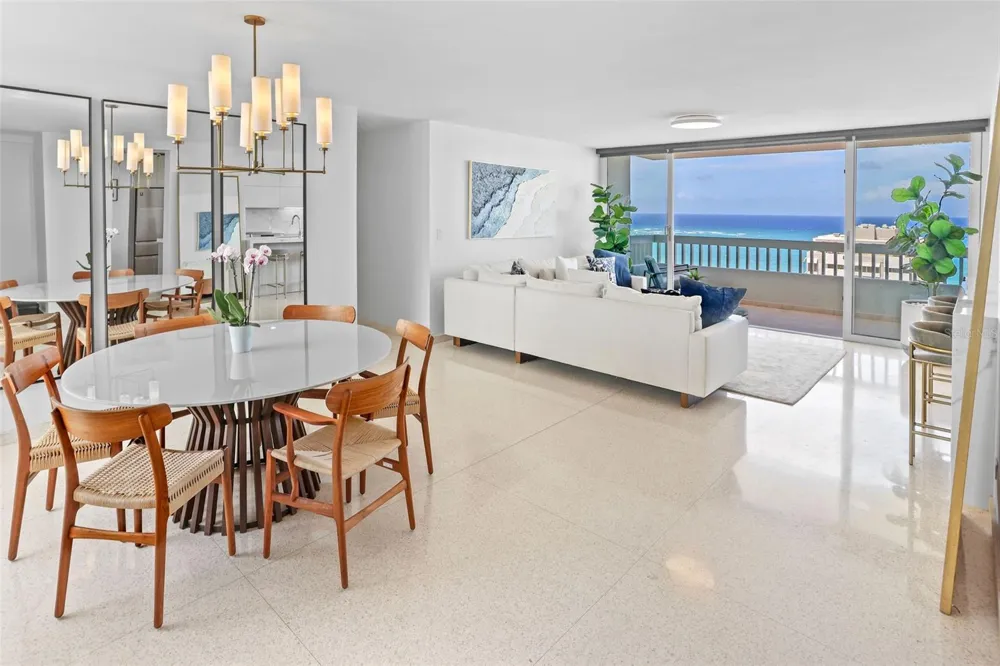 70 KINGS COURT #17C San Juan, PR 00911