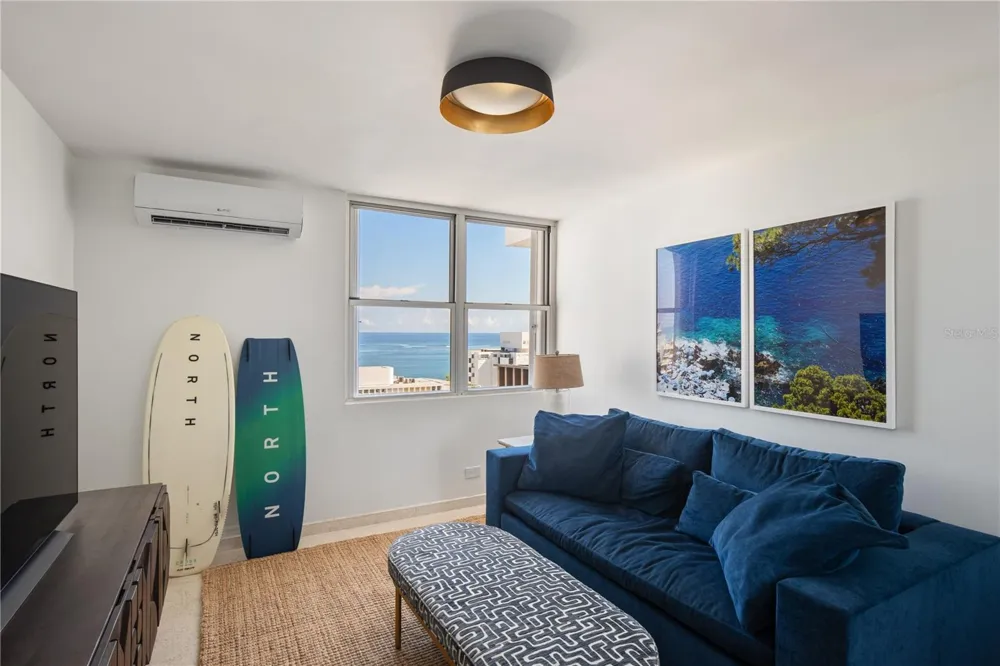 70 KINGS COURT #17C San Juan, PR 00911