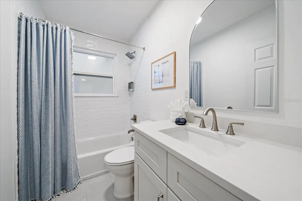 217 46TH STREET W Bradenton, FL 34209
