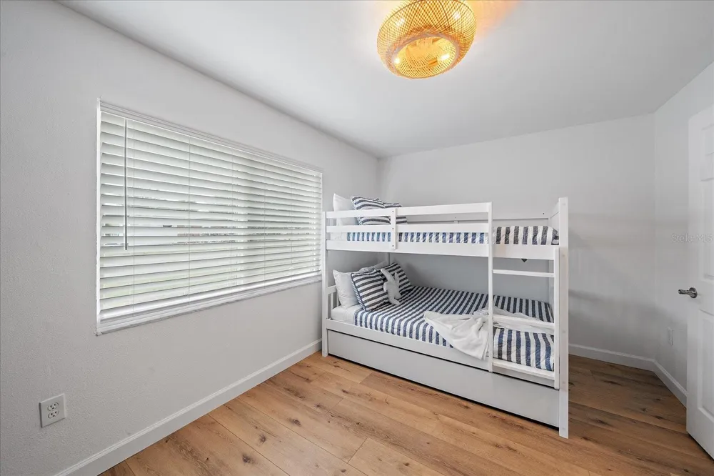 217 46TH STREET W Bradenton, FL 34209