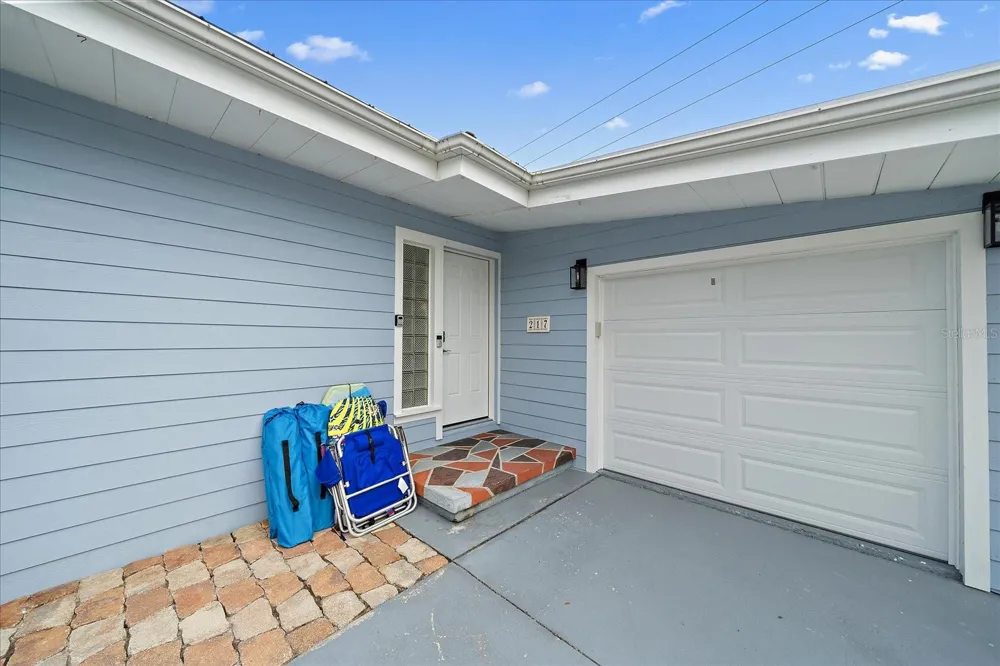 217 46TH STREET W Bradenton, FL 34209