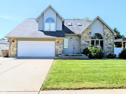 2323 Crump Lane