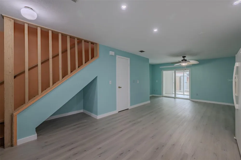 4008 OAK LIMB Tampa, FL 33614