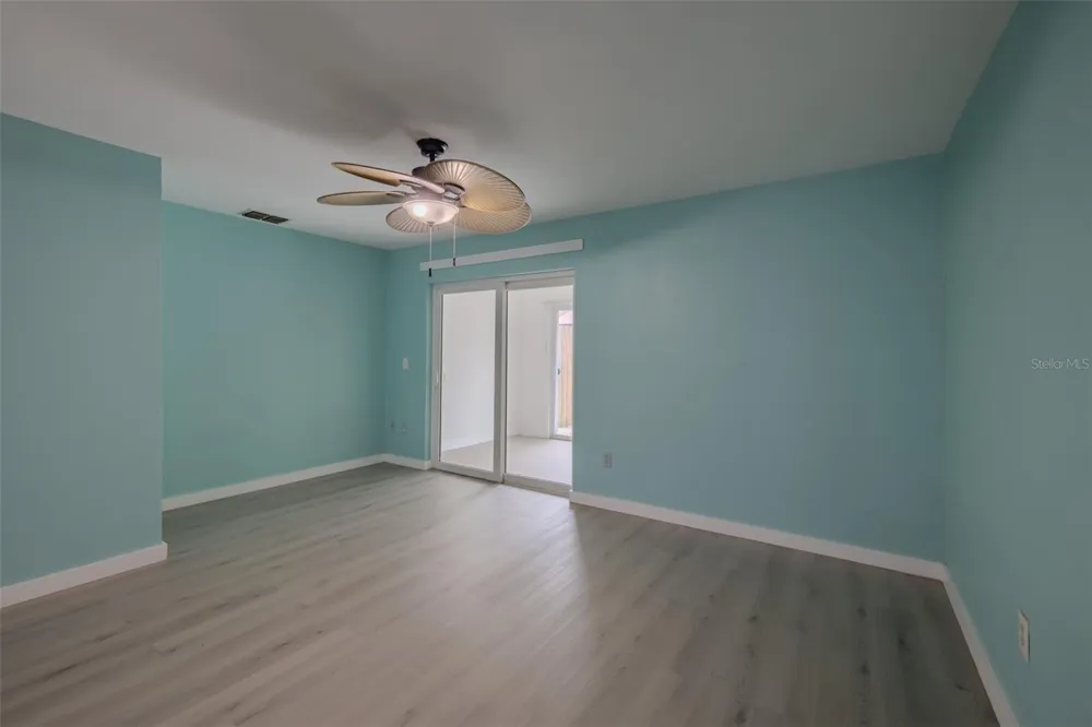 4008 OAK LIMB Tampa, FL 33614