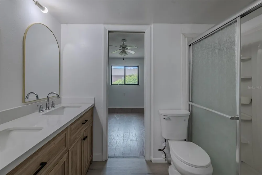 4008 OAK LIMB Tampa, FL 33614