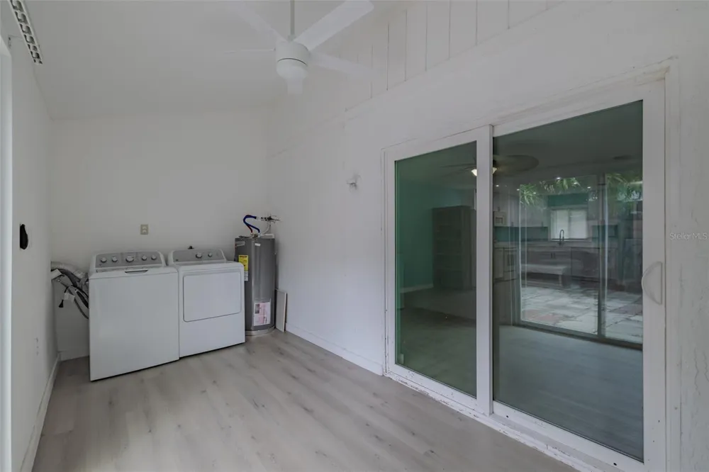 4008 OAK LIMB Tampa, FL 33614