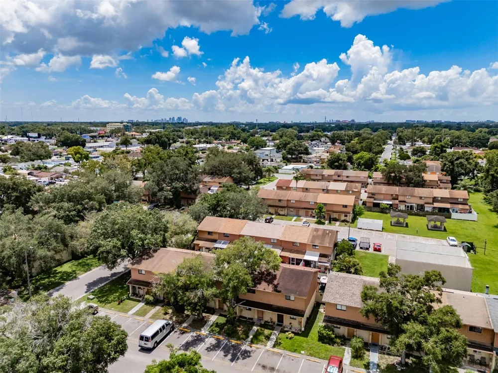 4008 OAK LIMB Tampa, FL 33614