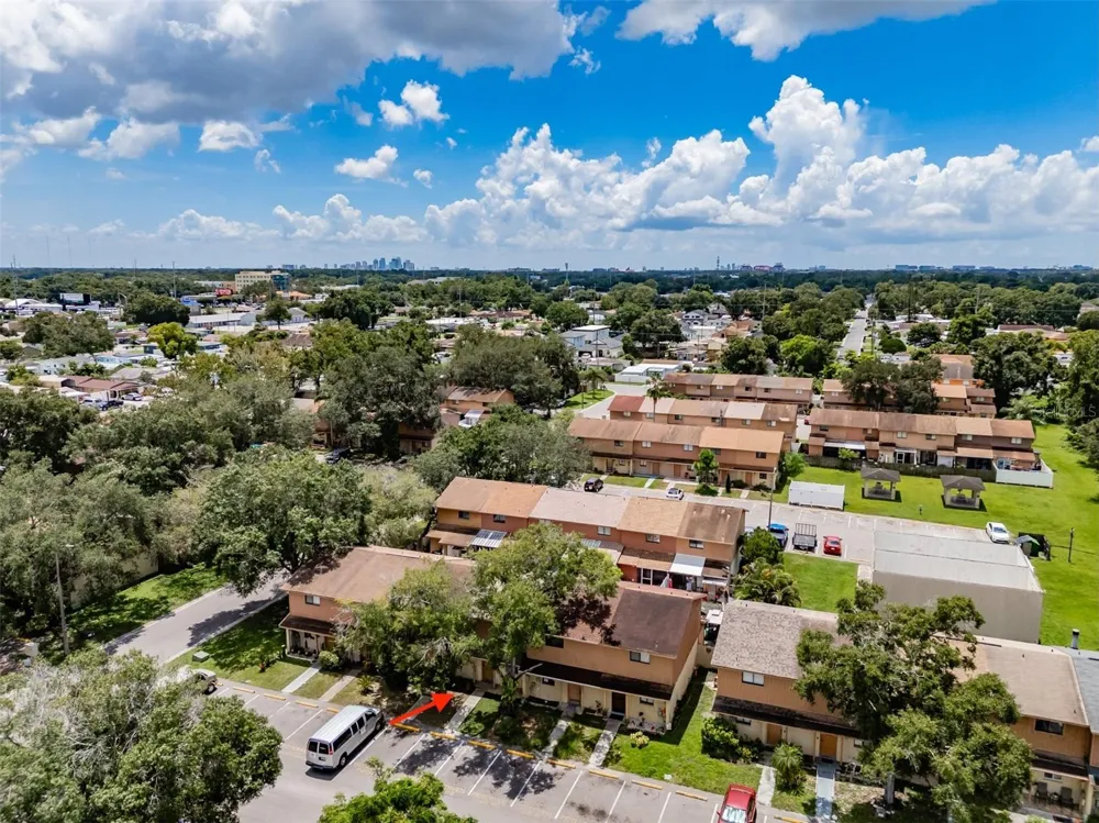 4008 OAK LIMB Tampa, FL 33614