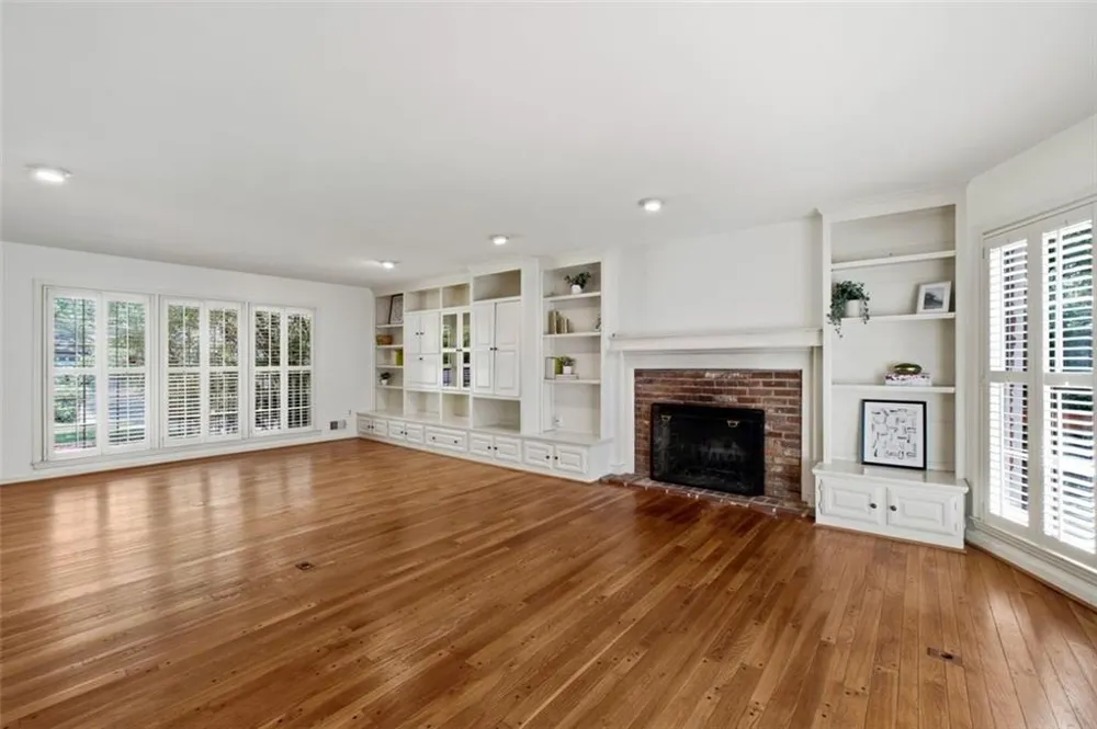 7140 Duncourtney Drive Sandy Springs, GA 30328