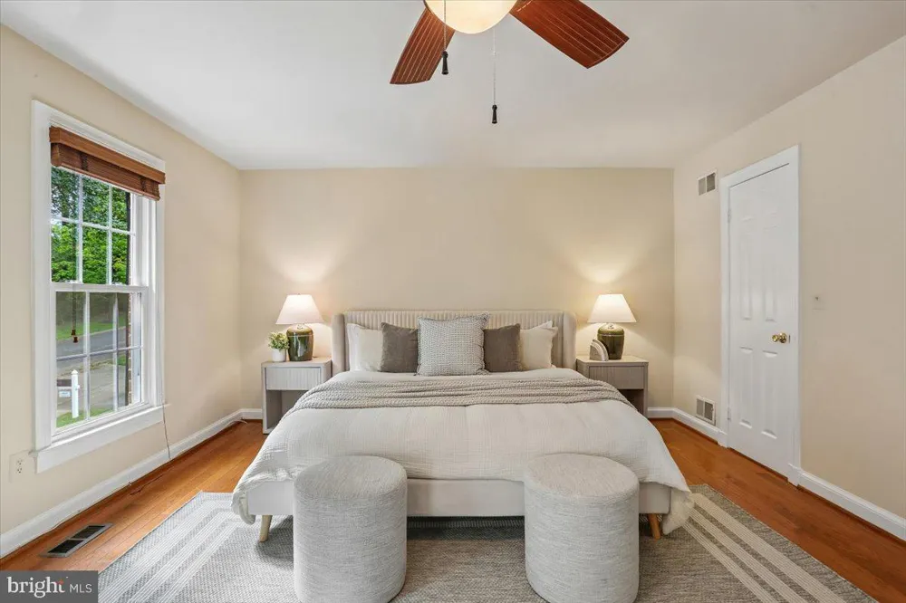 9806 CAMPBELL DRIVE Kensington, MD 20895