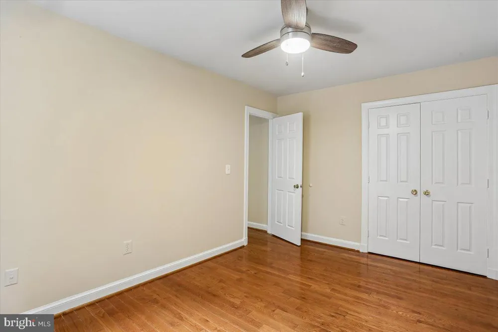 9806 CAMPBELL DRIVE Kensington, MD 20895