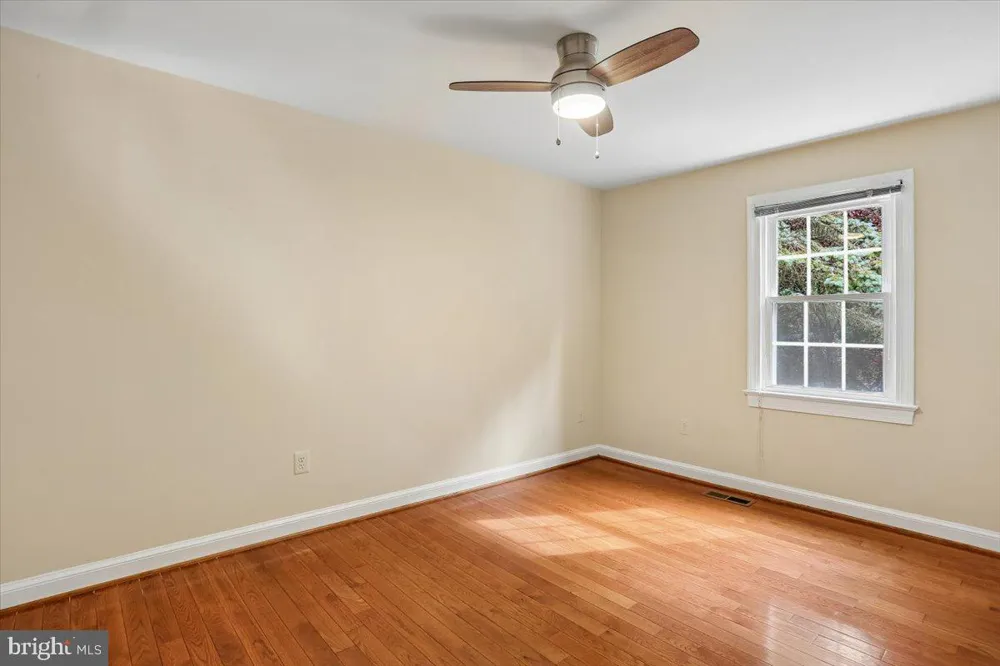 9806 CAMPBELL DRIVE Kensington, MD 20895