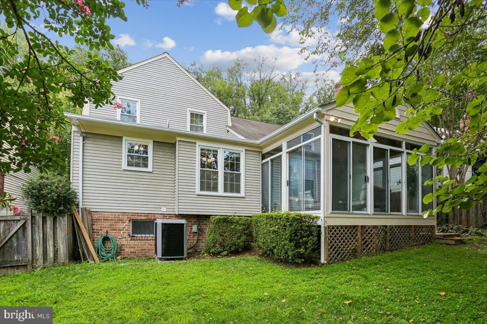9806 CAMPBELL DRIVE Kensington, MD 20895