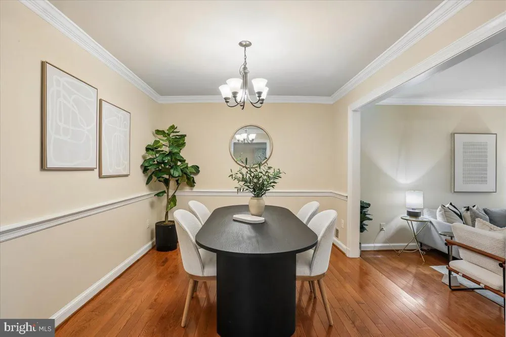 9806 CAMPBELL DRIVE Kensington, MD 20895