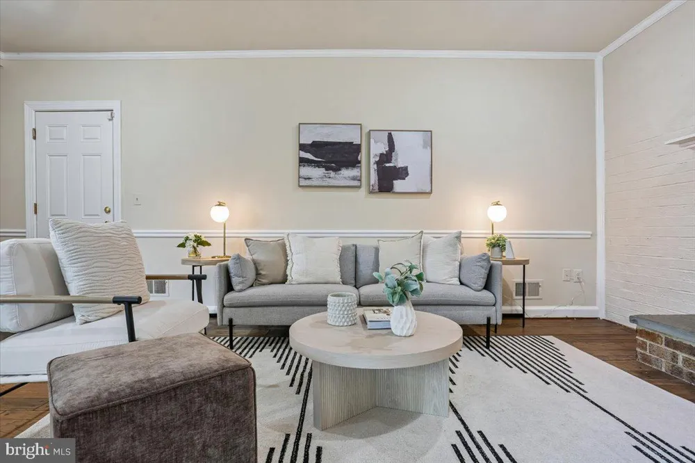 9806 CAMPBELL DRIVE Kensington, MD 20895