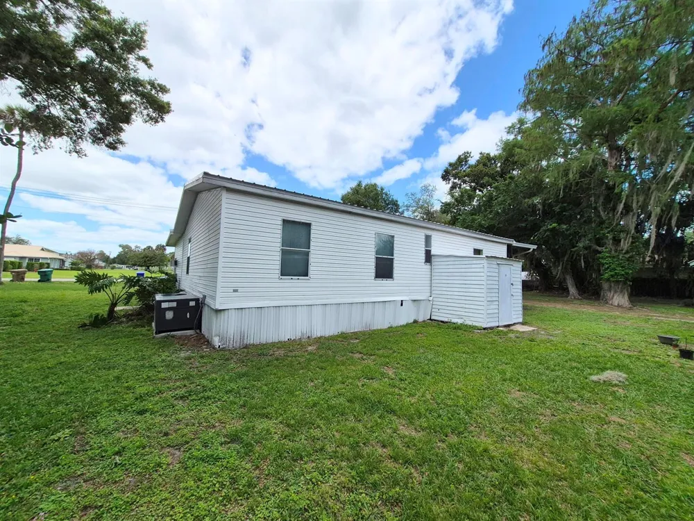 301 SE 5th Avenue Okeechobee, FL 34974
