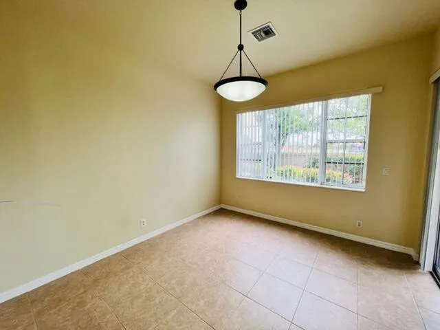 25 Beechdale Lane Boynton Beach, FL 33426