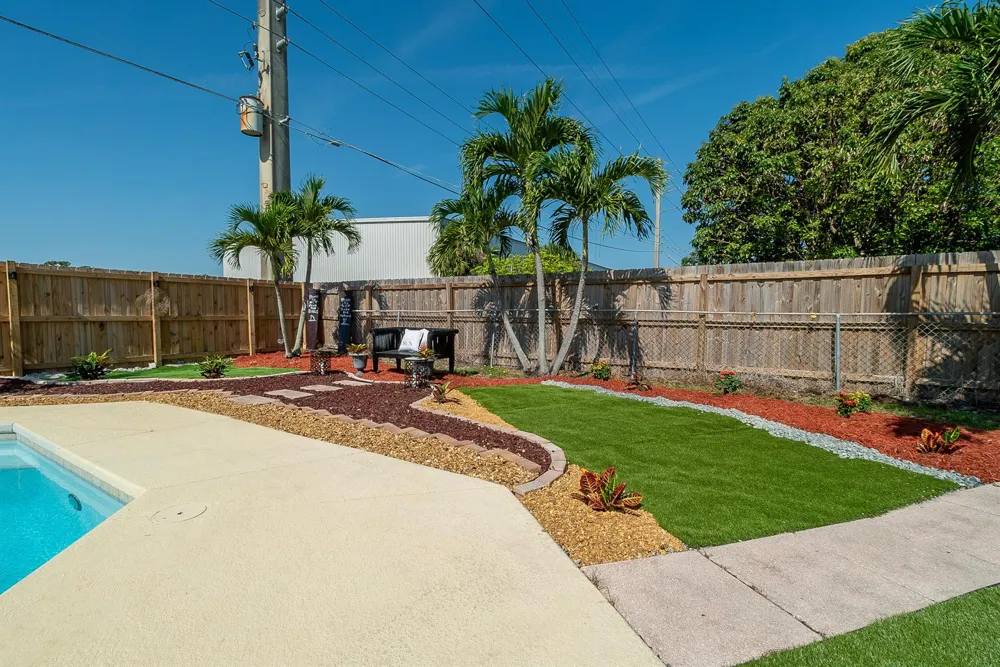 1416 W HARDEE STREET Lantana, FL 33462